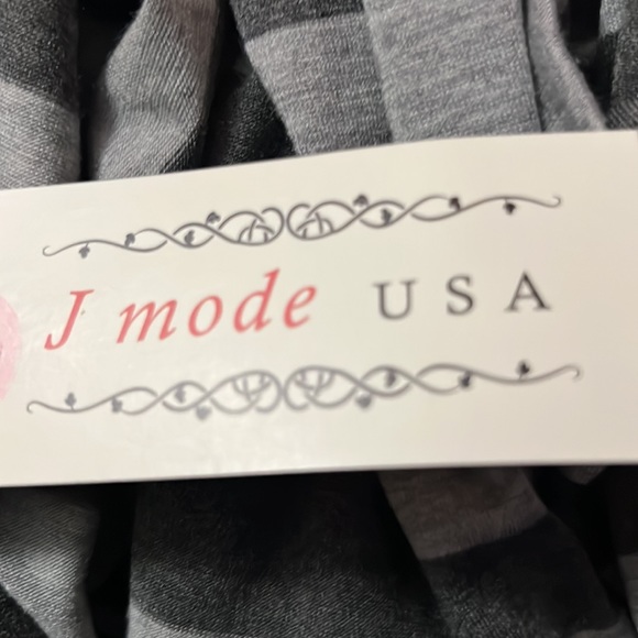 J Mode USA Gray Stripped Super Soft Cardigan W/Hood, Size S MAKE AN OFFER!!! - Picture 4 of 6